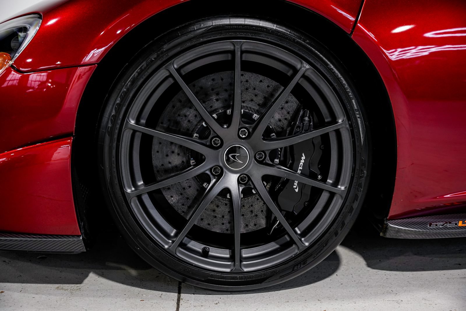 Used 2016 McLaren 675LT Coupe photo 38