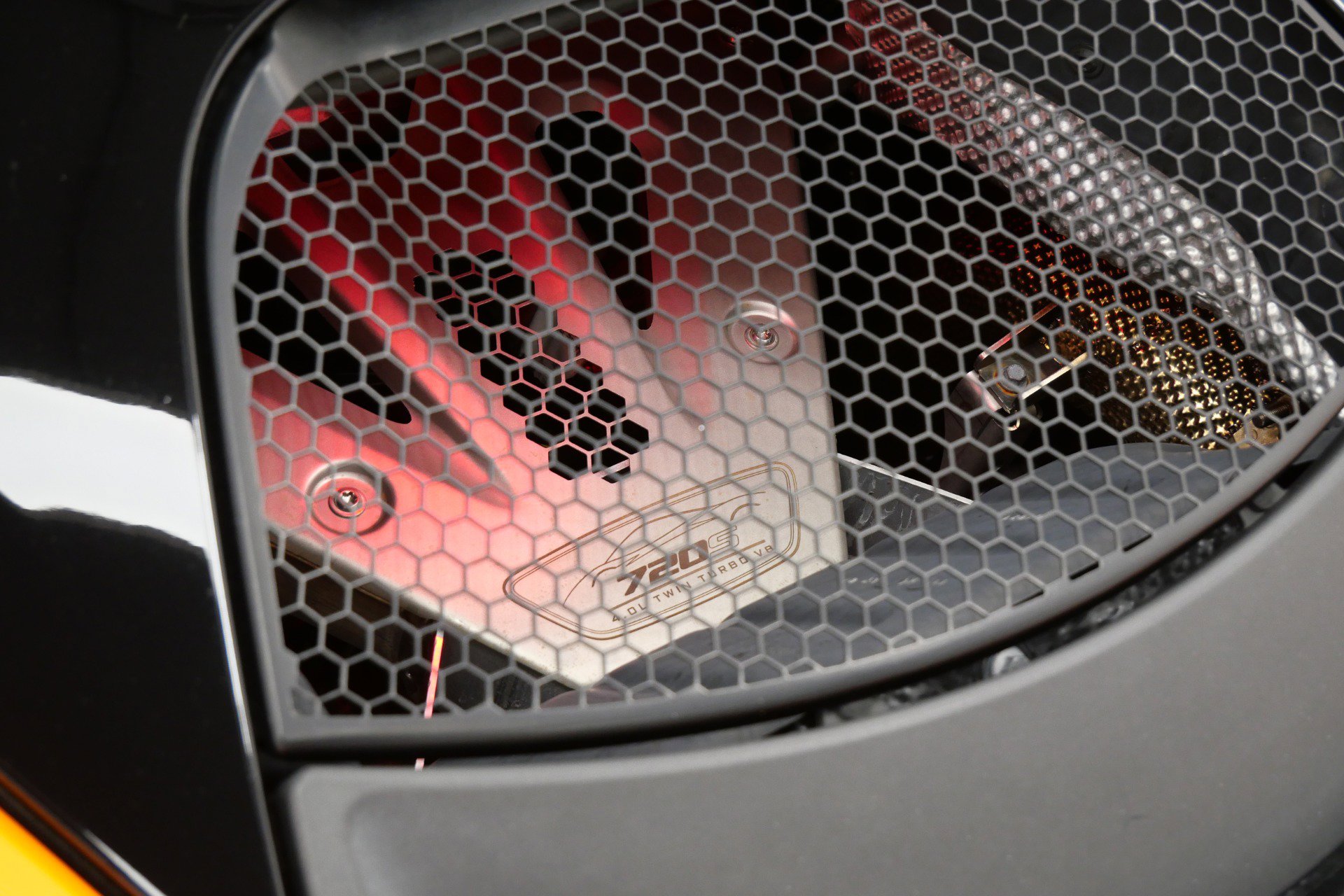 Used 2022 McLaren 720S Performance photo 12