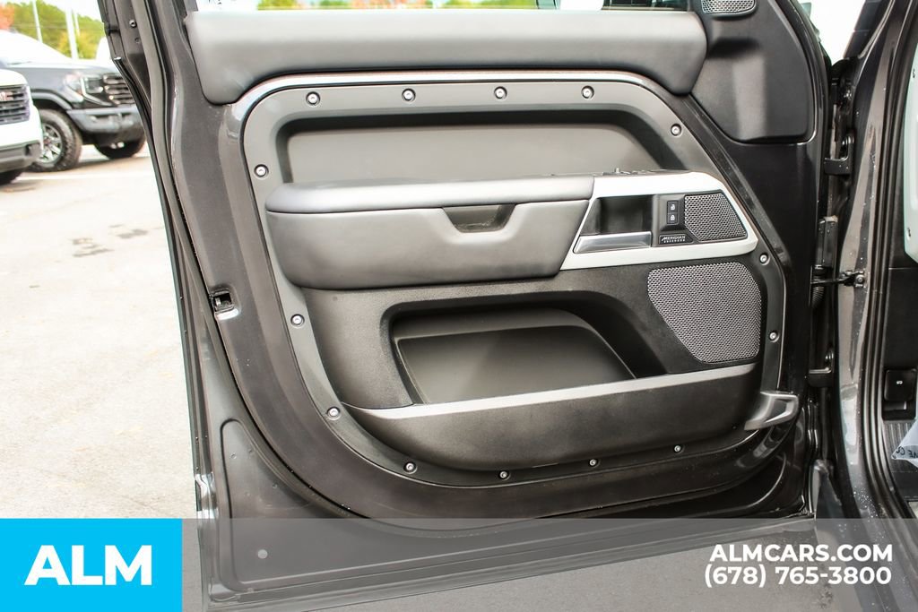 2024 Land Rover Defender 110 X-Dynamic SE