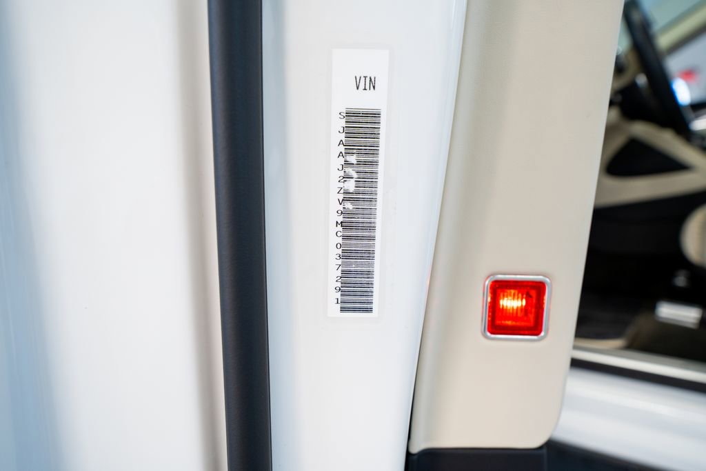 2021 Bentley Bentayga Plug-In Hybrid