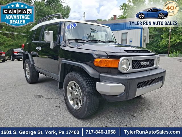 Used 2013 Toyota FJ Cruiser 4WD w/ Upgrade Pkg