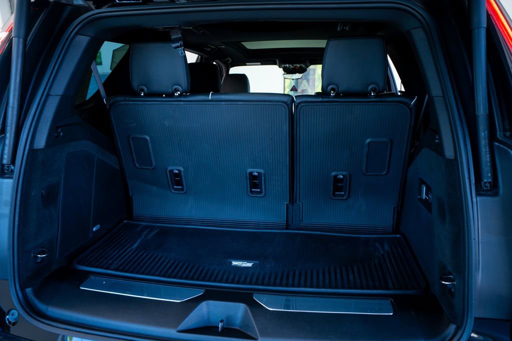 2025 Cadillac Escalade Sport