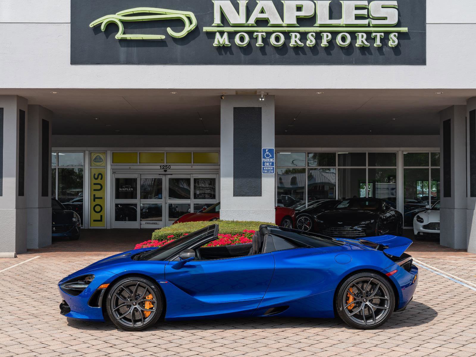 Used 2020 McLaren 720S Luxury photo 38