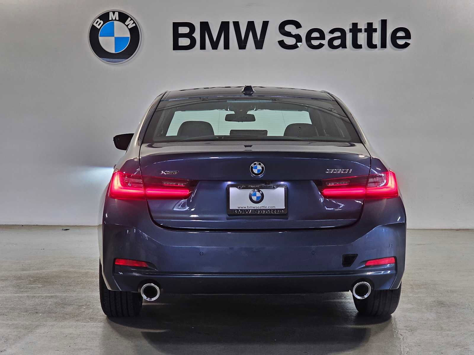 2025 BMW 330i xDrive Sedan