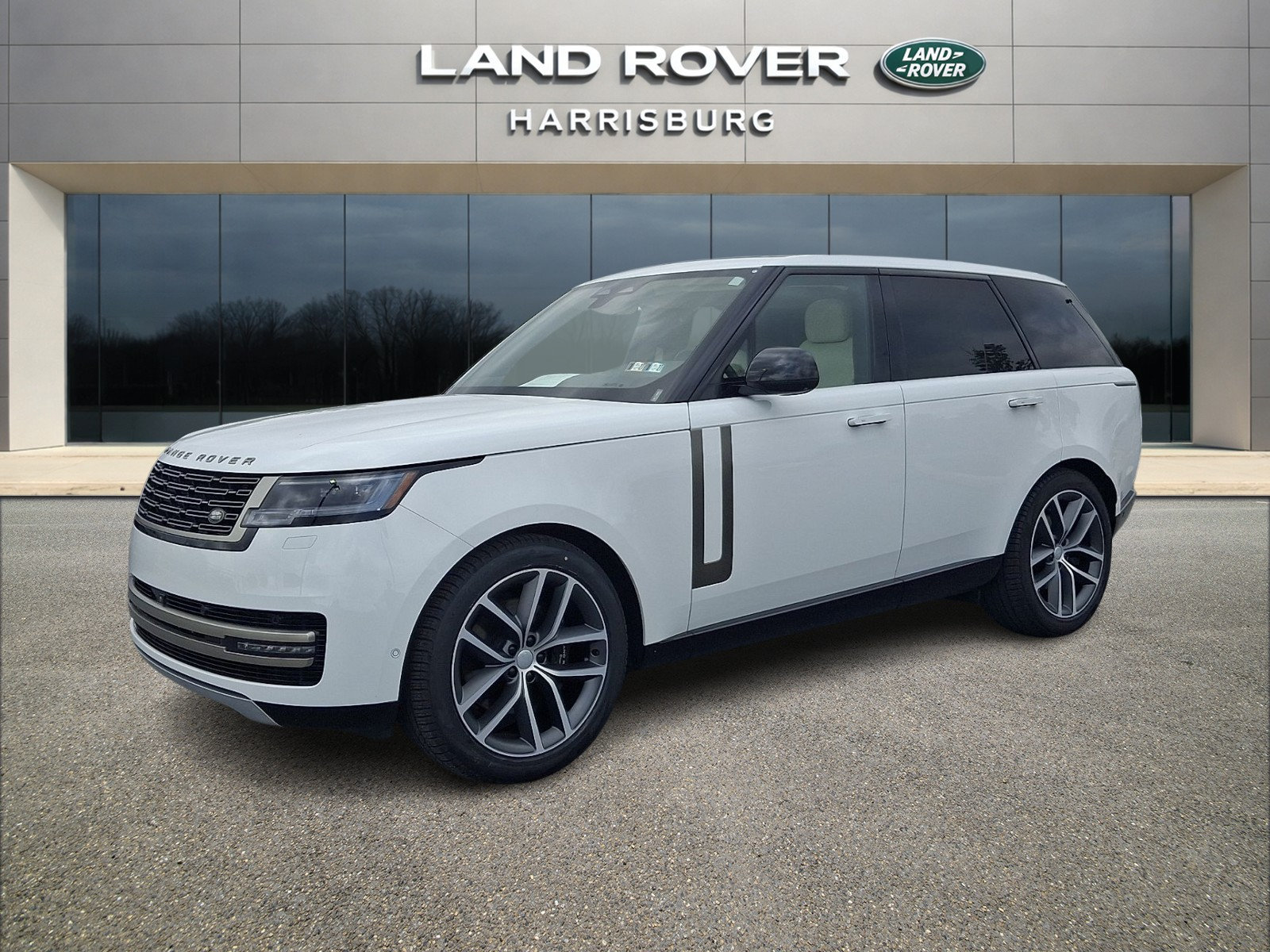 Used 2025 Land Rover Range Rover SE