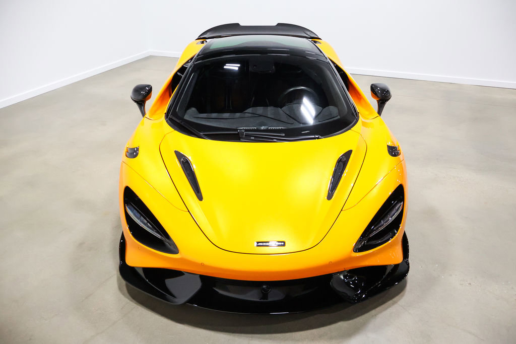 Used 2022 McLaren 765LT photo 34