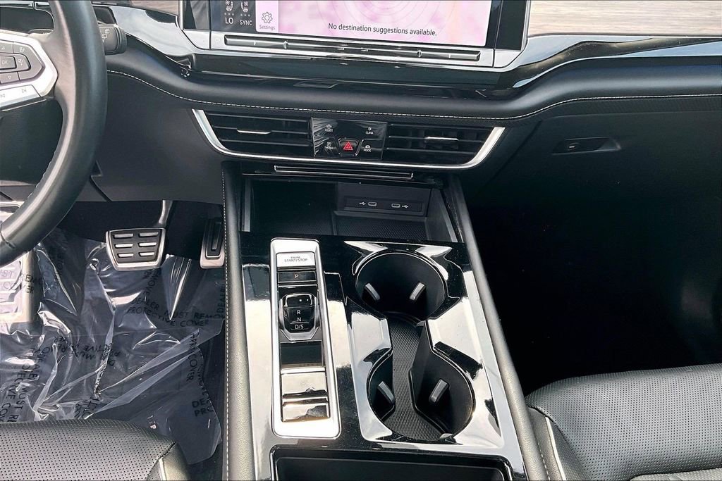 2024 Volkswagen Atlas SEL Premium R-Line