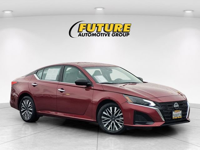 Certified 2025 Nissan Altima 2.5 SV