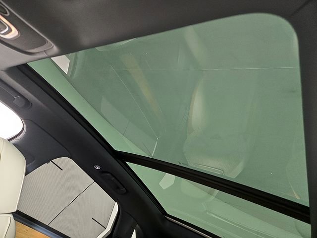 2023 Bentley Bentayga Plug-In Hybrid