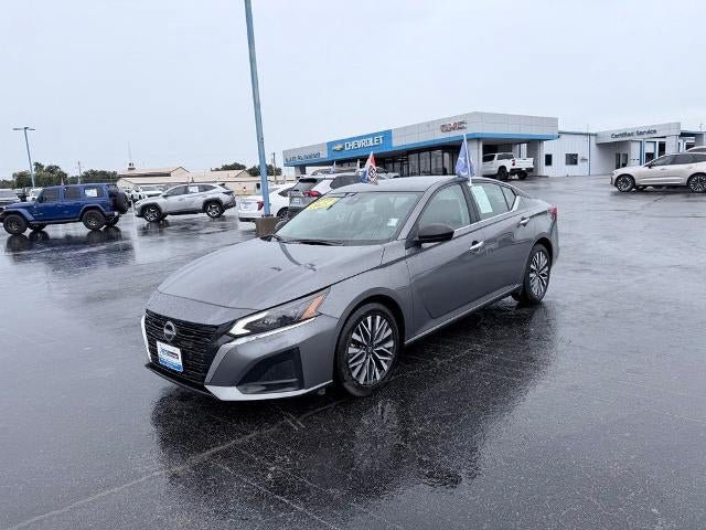 Used 2025 Nissan Altima 2.5 SV