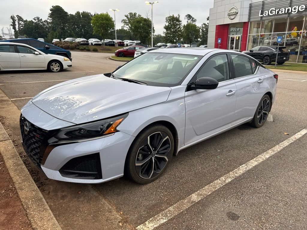 Used 2024 Nissan Altima 2.5 SR w/ SR Premium Package