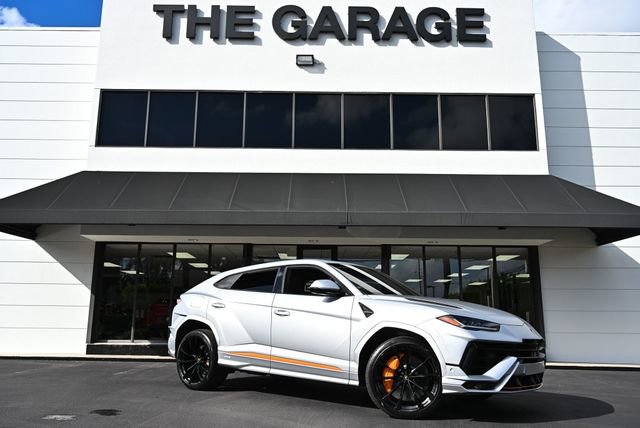 Used 2023 Lamborghini Urus S