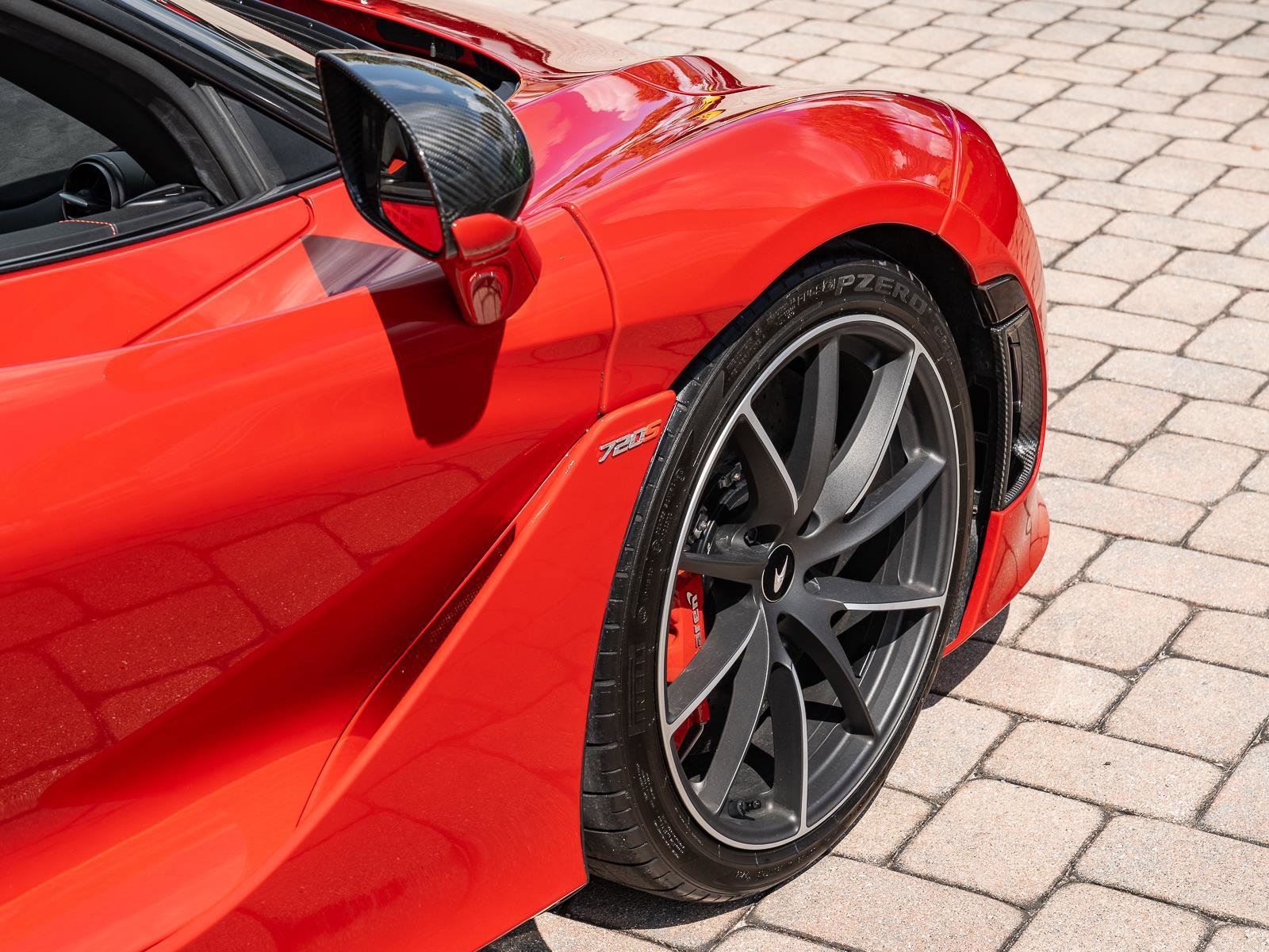 Used 2020 McLaren 720S Performance photo 13