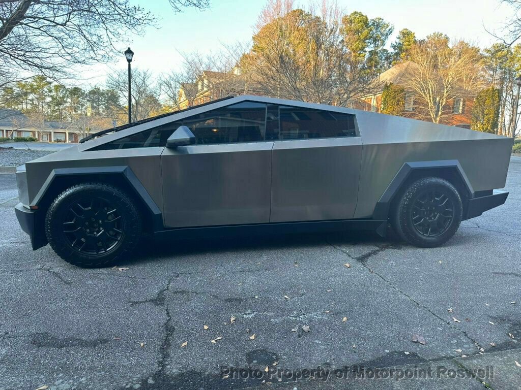 2024 Tesla Cybertruck AWD Crew Cab