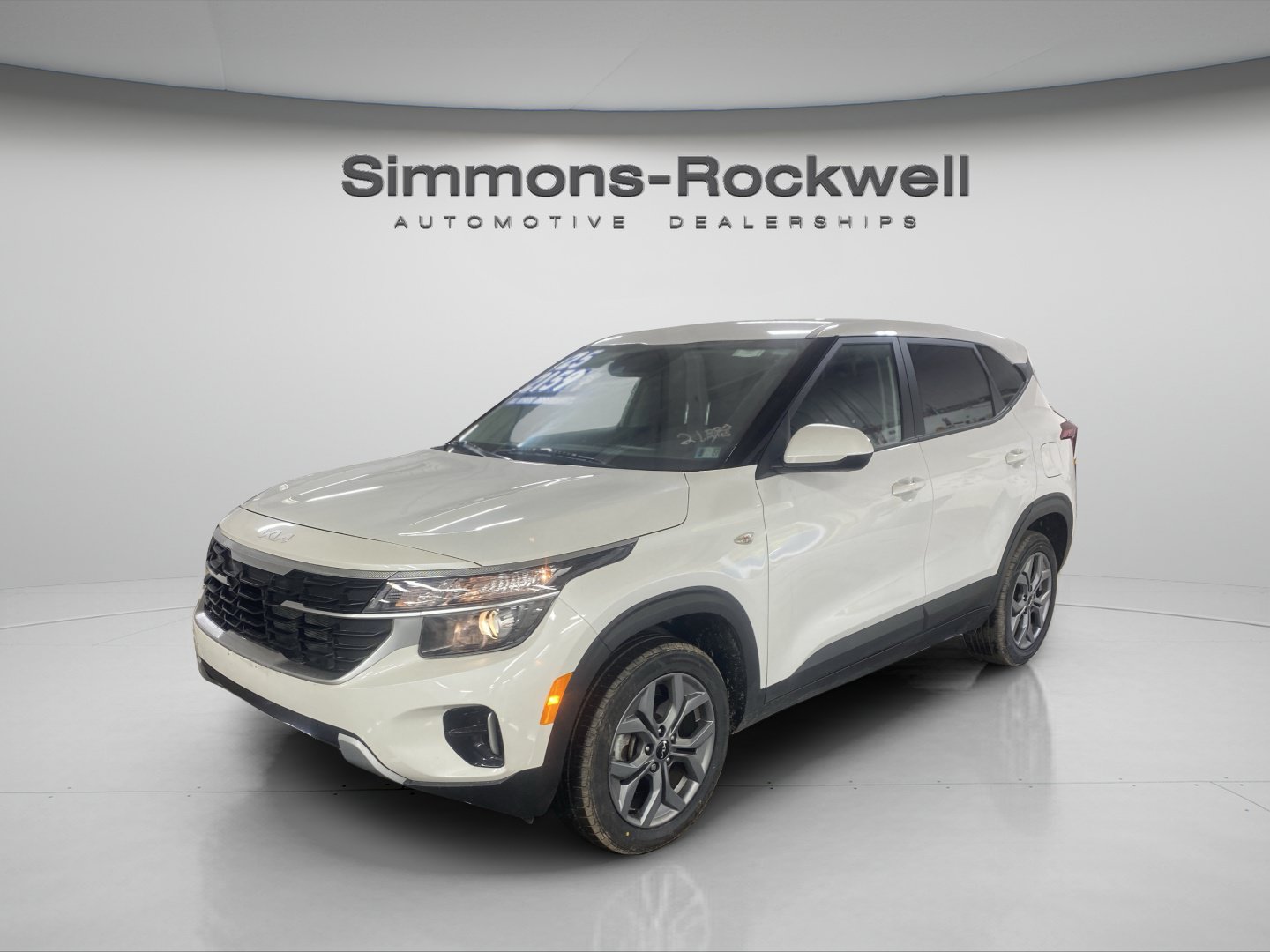 Used 2025 Kia Seltos LX