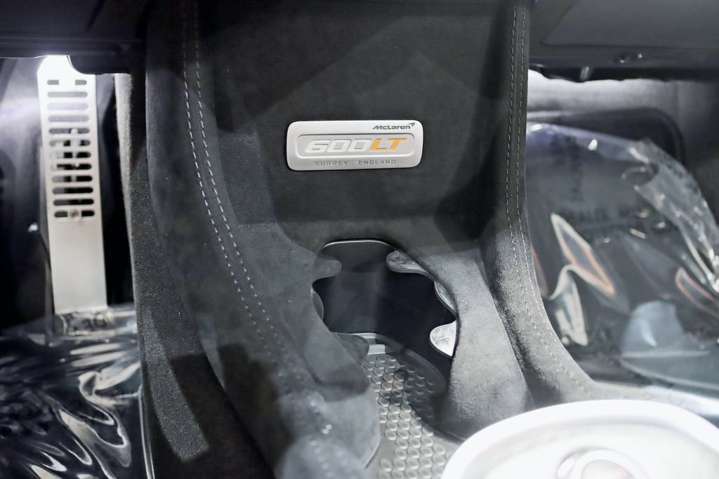 Used 2020 McLaren 600LT Spider photo 31