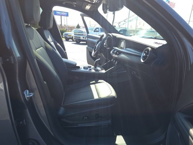 2024 Alfa Romeo Stelvio Ti