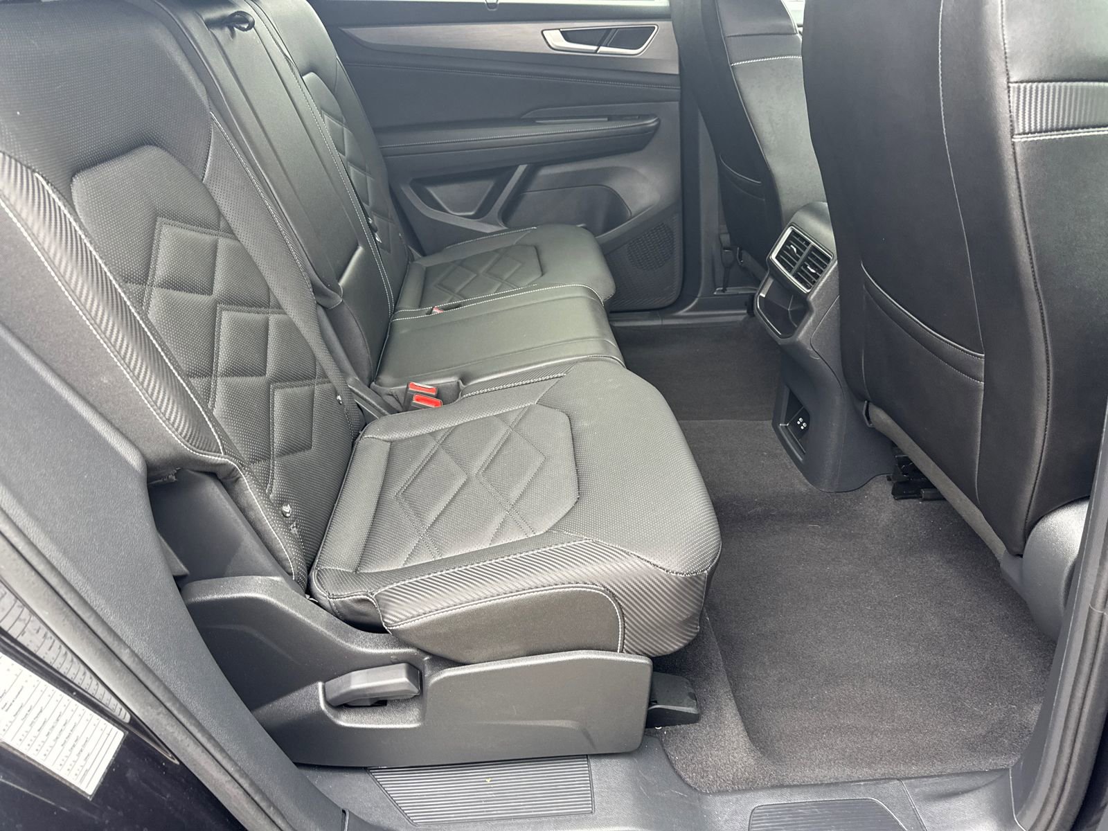 2025 Volkswagen Atlas Cross Sport SE