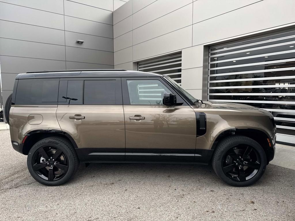 2026 Land Rover Defender 110 X-Dynamic SE