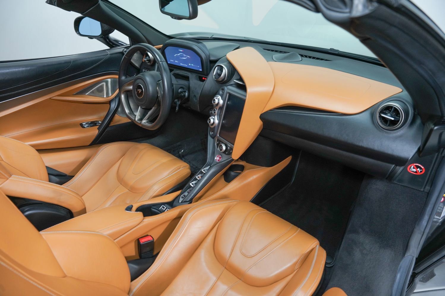 Used 2020 McLaren 720S Luxury photo 31