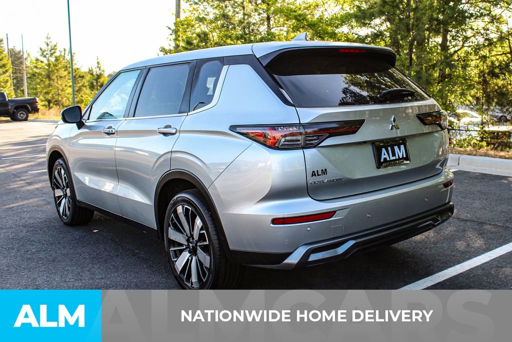 2025 Mitsubishi Outlander SE