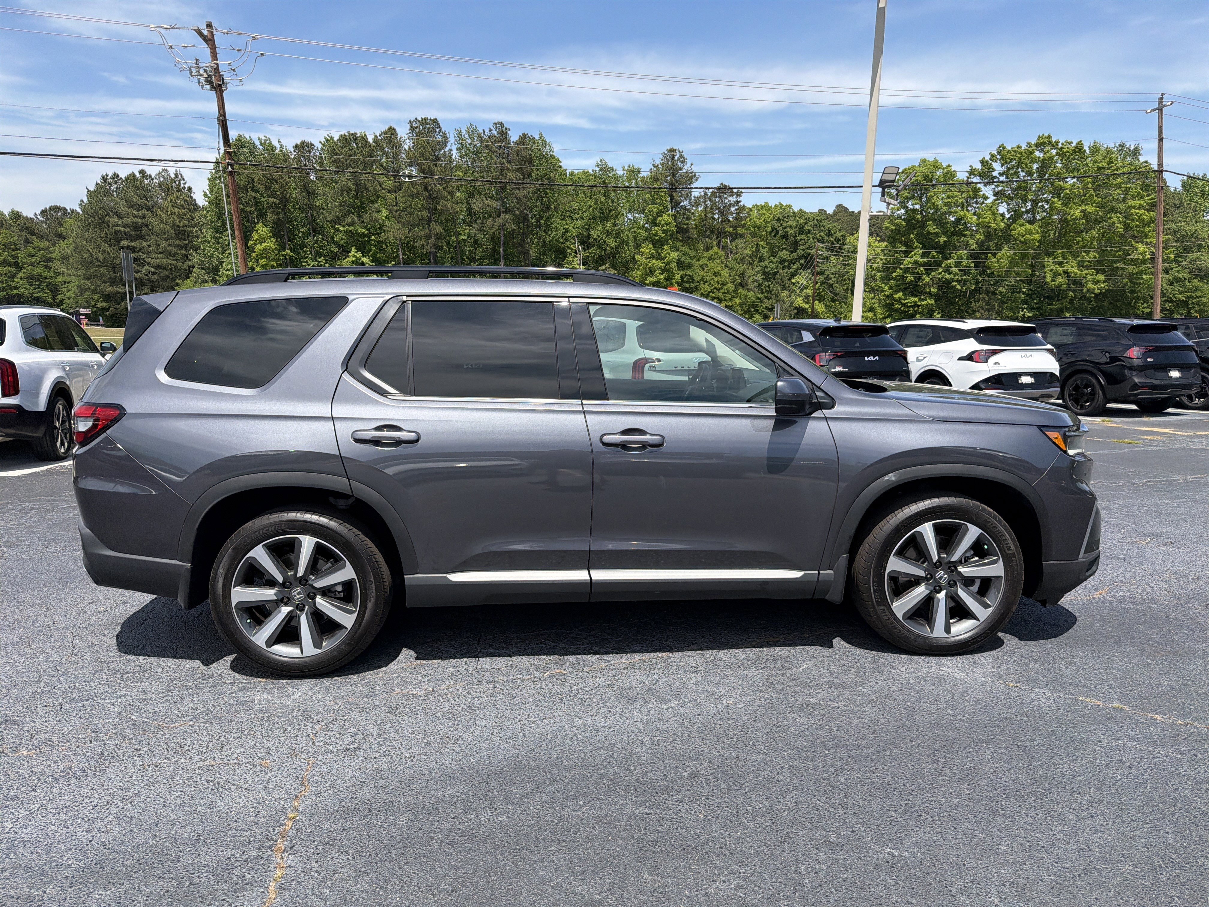 2025 Honda Pilot Touring