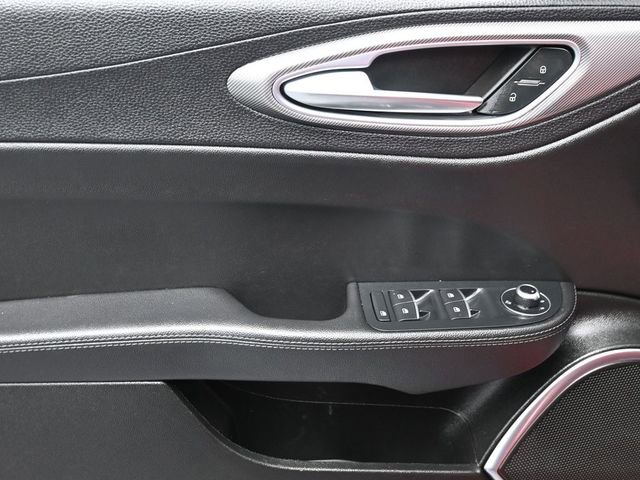 2023 Alfa Romeo Giulia Veloce