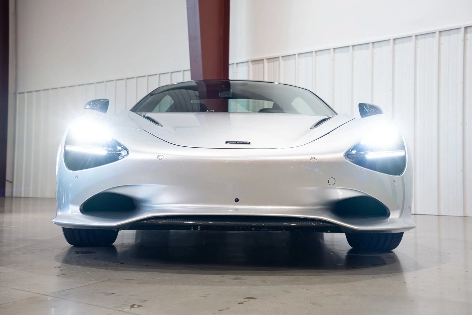 Used 2024 McLaren 750S Spider photo 3