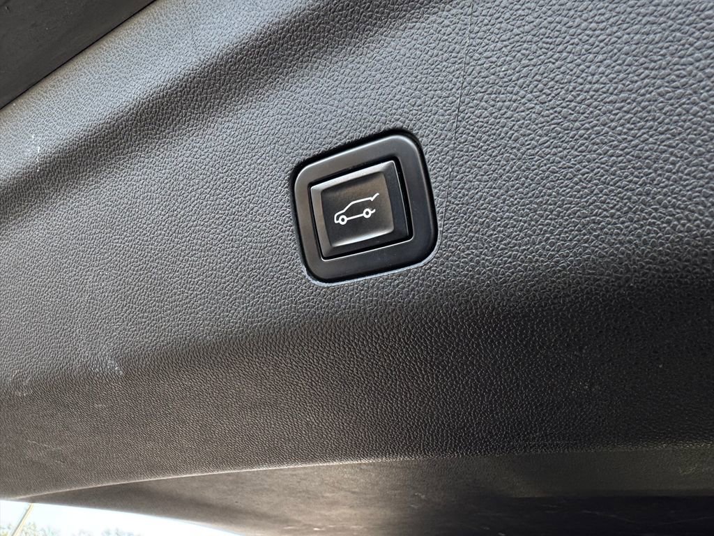 2022 Chevrolet Suburban High Country