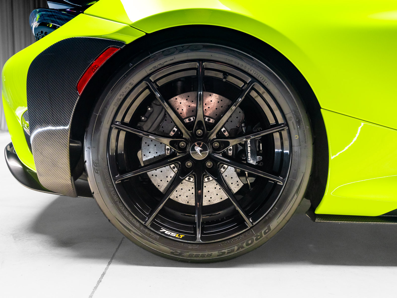 Used 2021 McLaren 765LT photo 35
