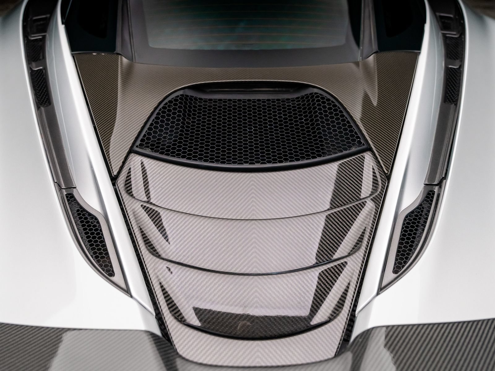 Used 2019 McLaren 720S photo 4
