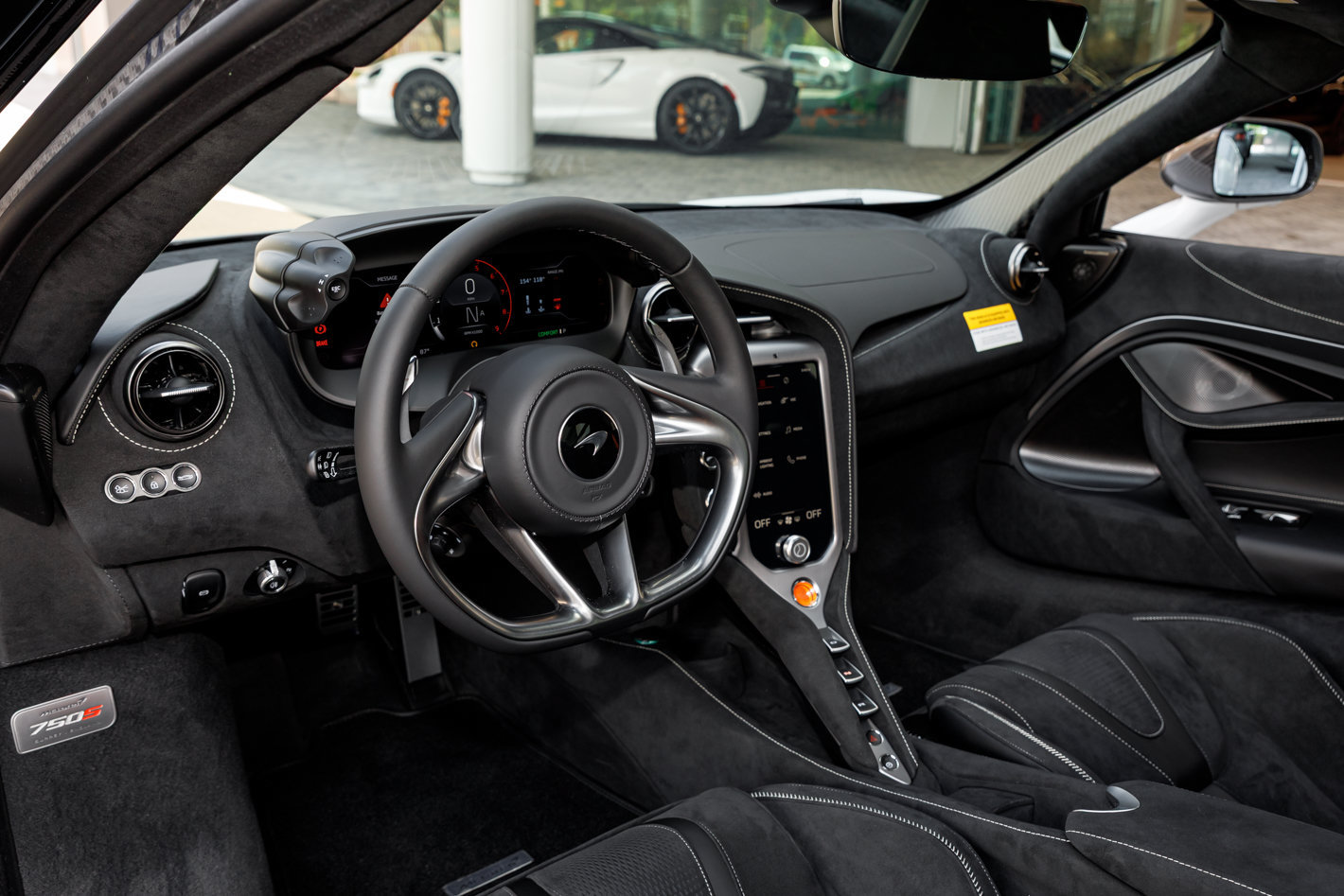 Used 2027 McLaren 750S photo 17