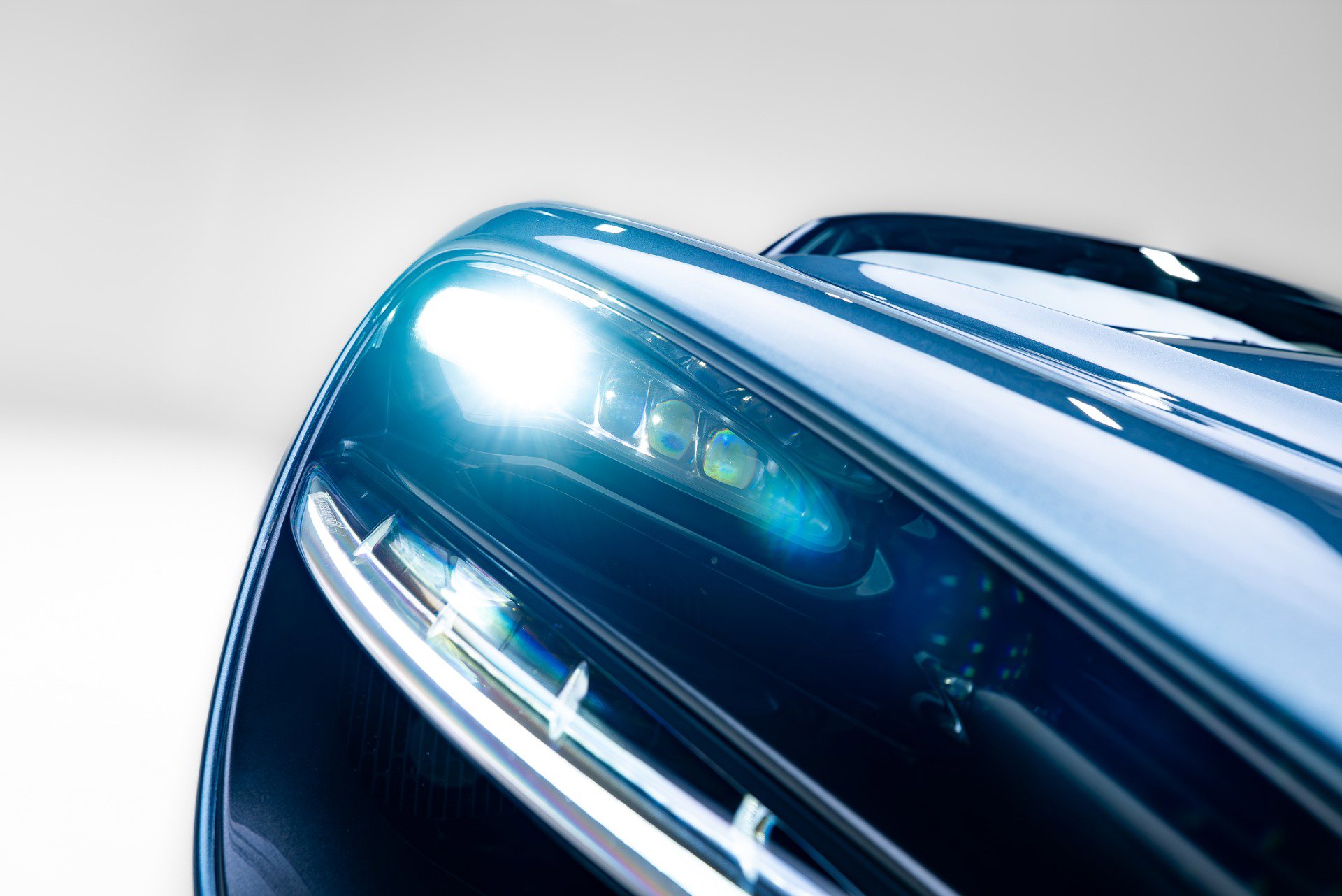 Used 2020 McLaren 720S Luxury photo 14