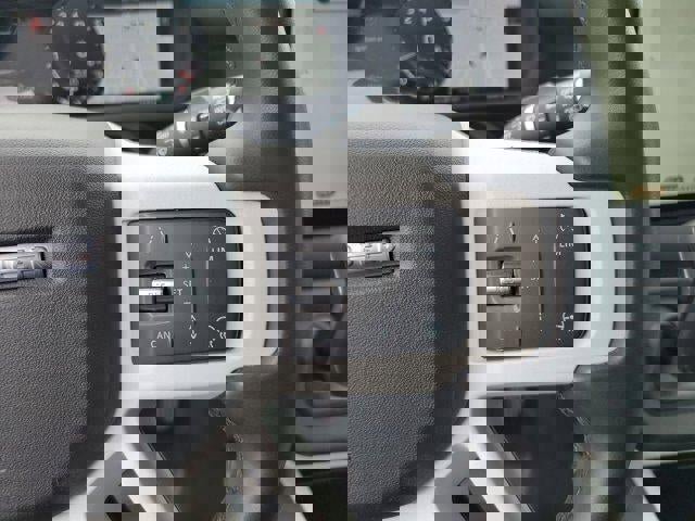 2025 Land Rover Defender 110 S