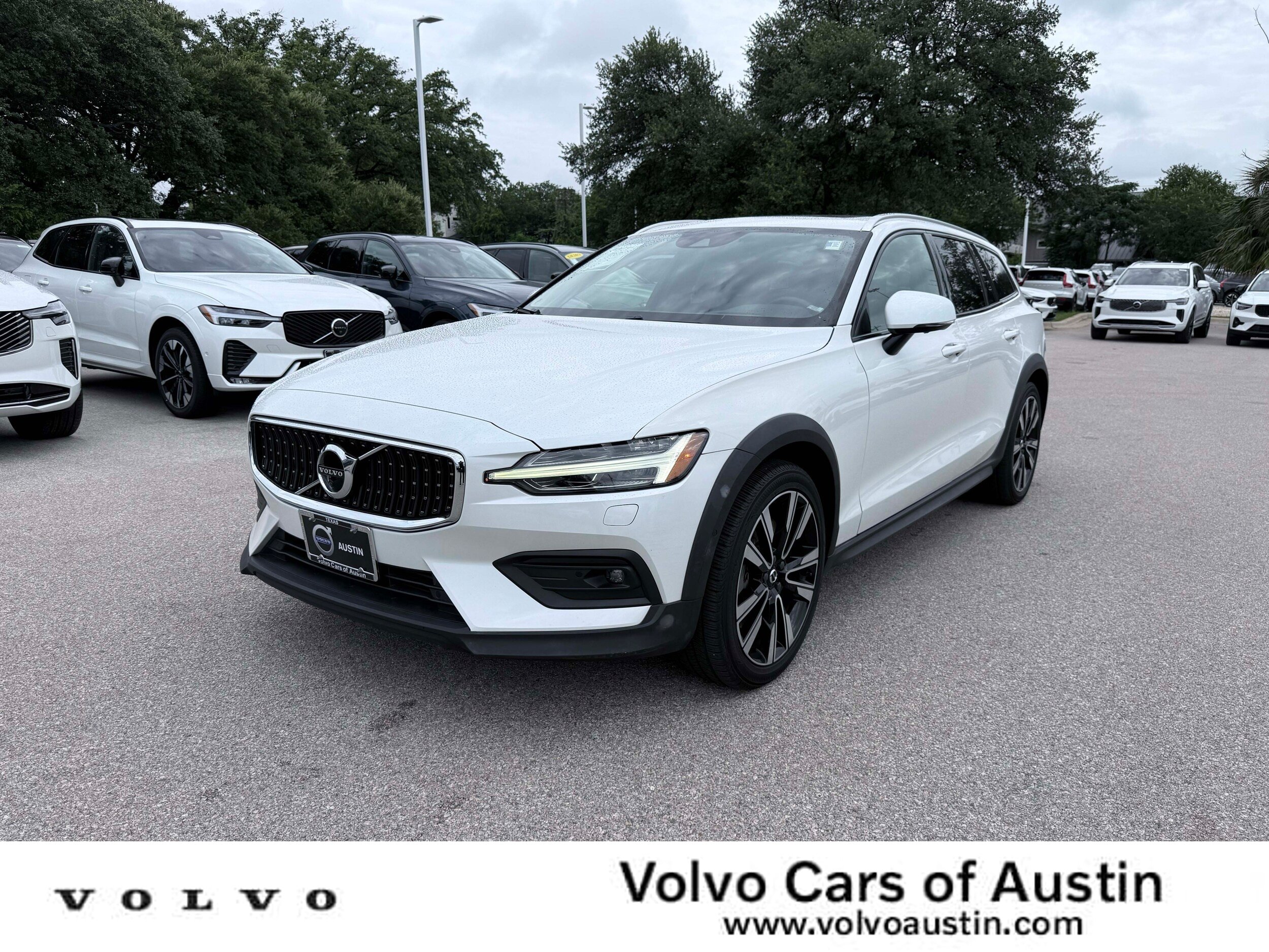 Used 2020 Volvo V60 T5 Cross Country