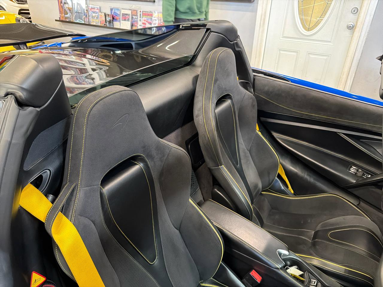 Used 2020 McLaren 720S Performance photo 24