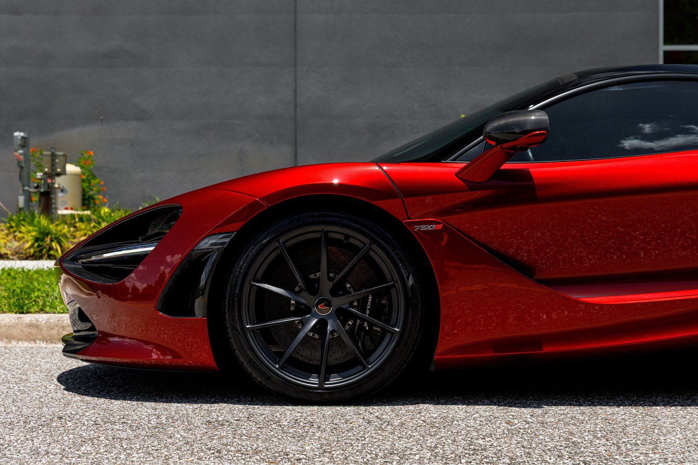 Used 2018 McLaren 720S Luxury photo 43