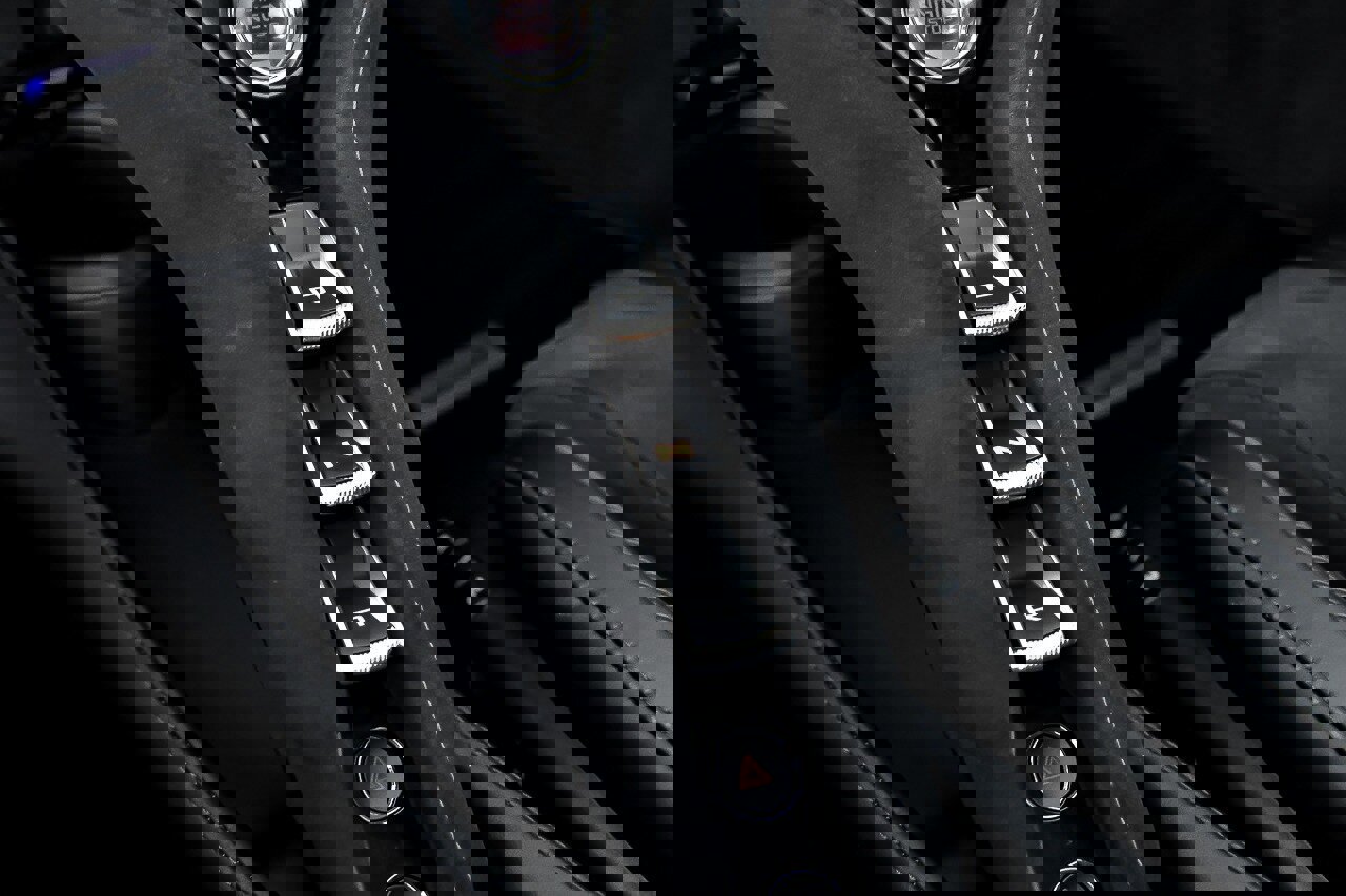 Used 2018 McLaren 720S Performance photo 38