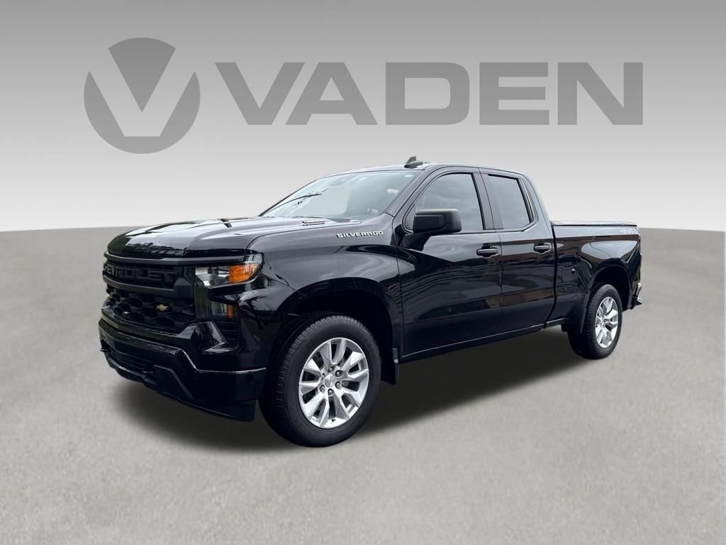 Used 2025 Chevrolet Silverado 1500 Custom