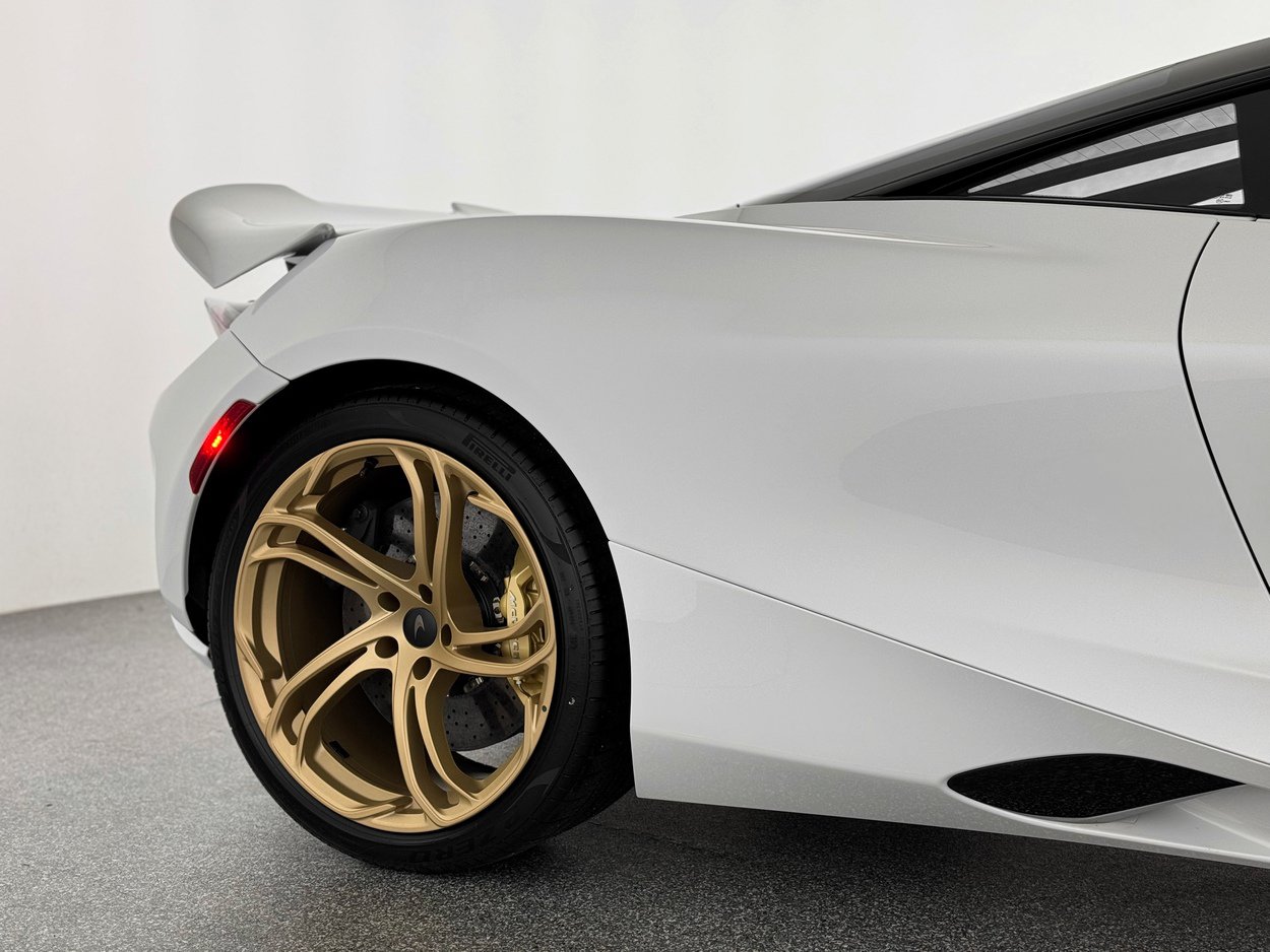 Used 2026 McLaren 750S photo 37