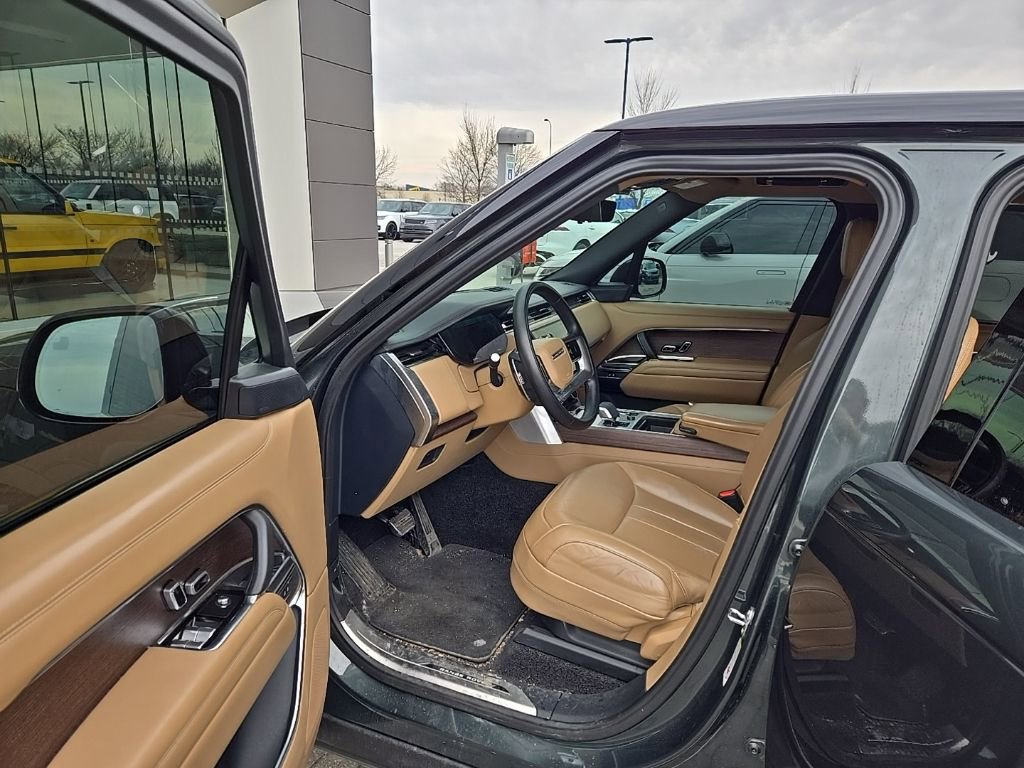 2023 Land Rover Range Rover SE