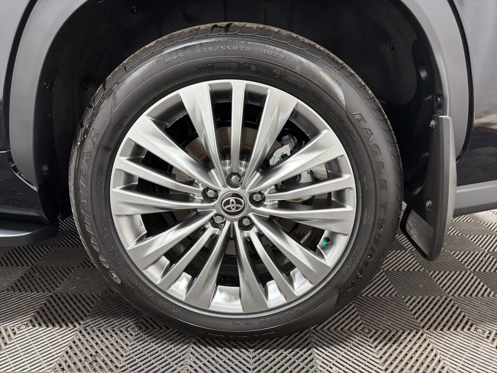 2026 Toyota Highlander Platinum