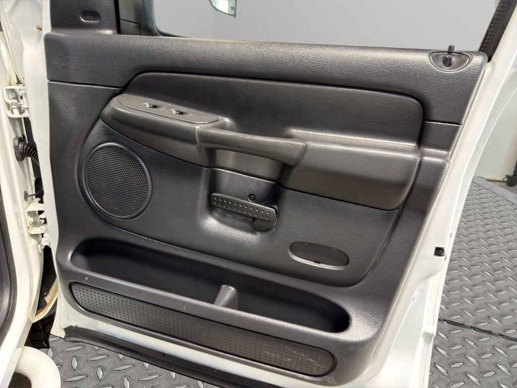 2003 Dodge Ram 2500 Truck ST