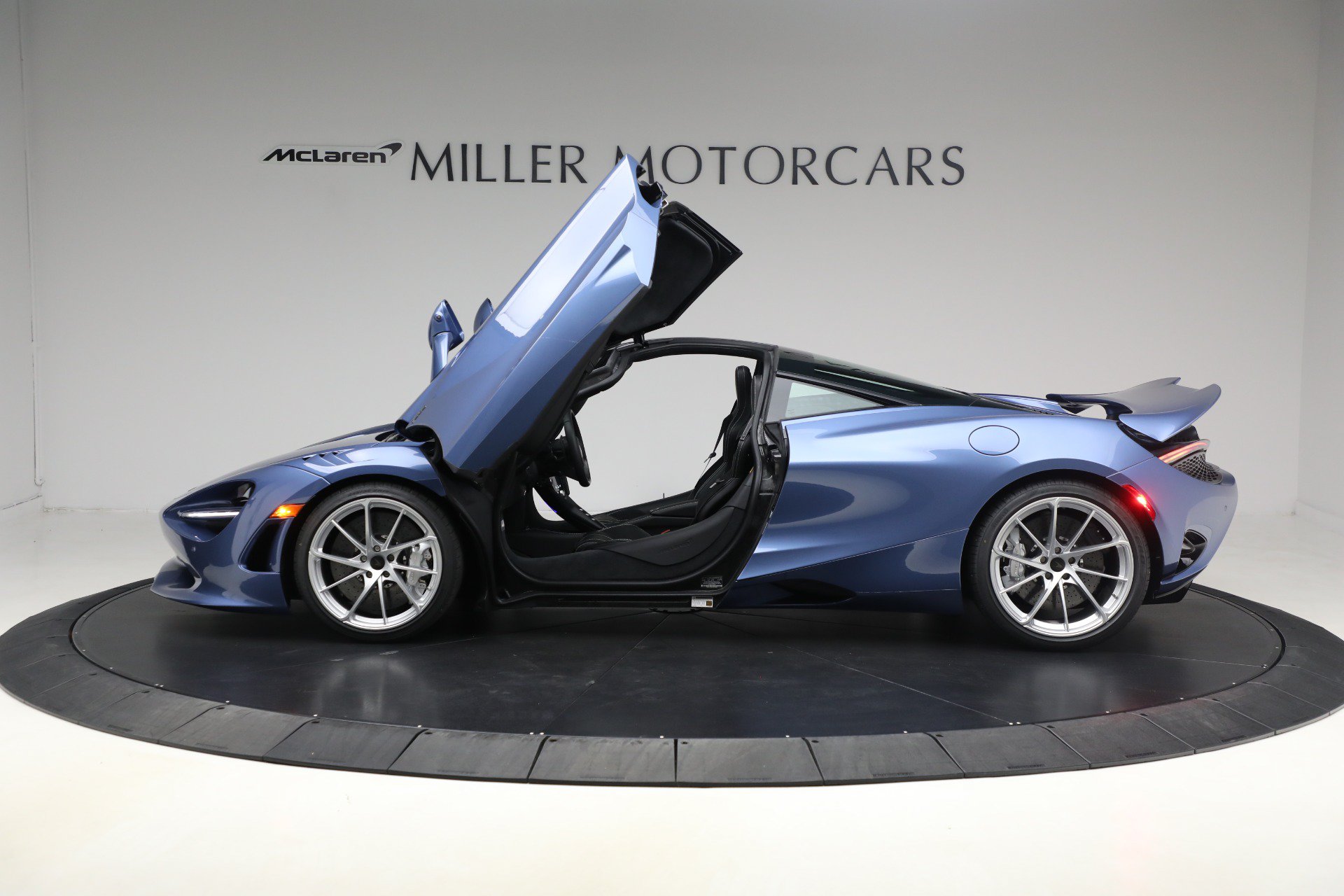 Used 2026 McLaren 750S photo 15