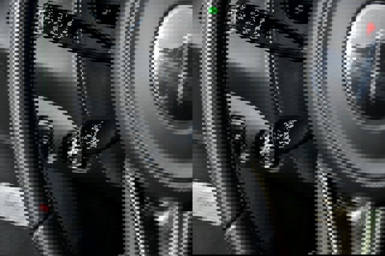 Used 2018 McLaren 720S photo 32