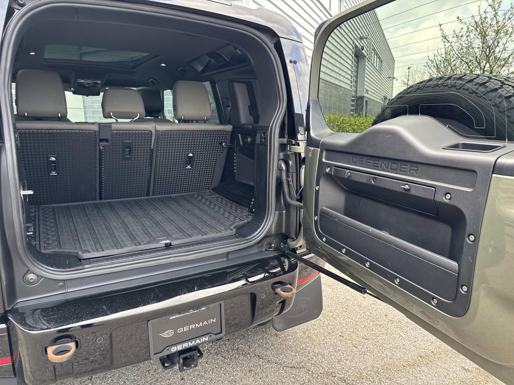 2023 Land Rover Defender 110 X