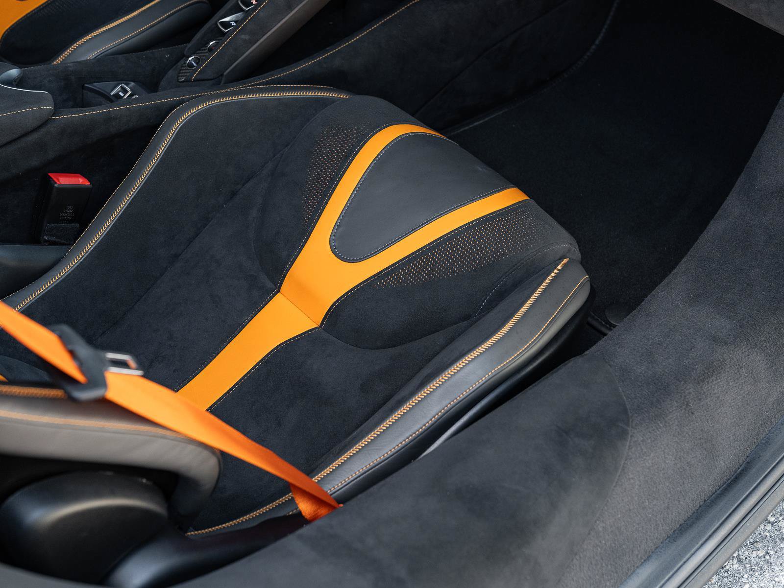Used 2022 McLaren 720S Performance photo 42