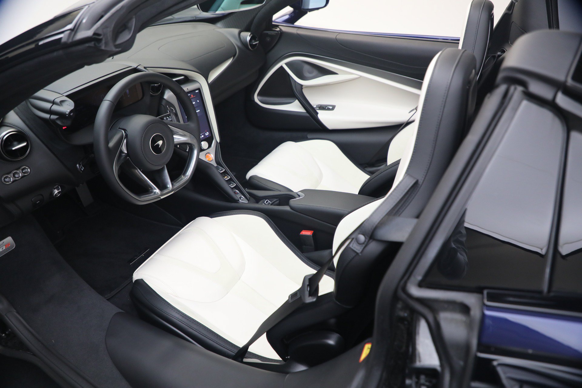 New 2027 McLaren 750S Spider photo 30