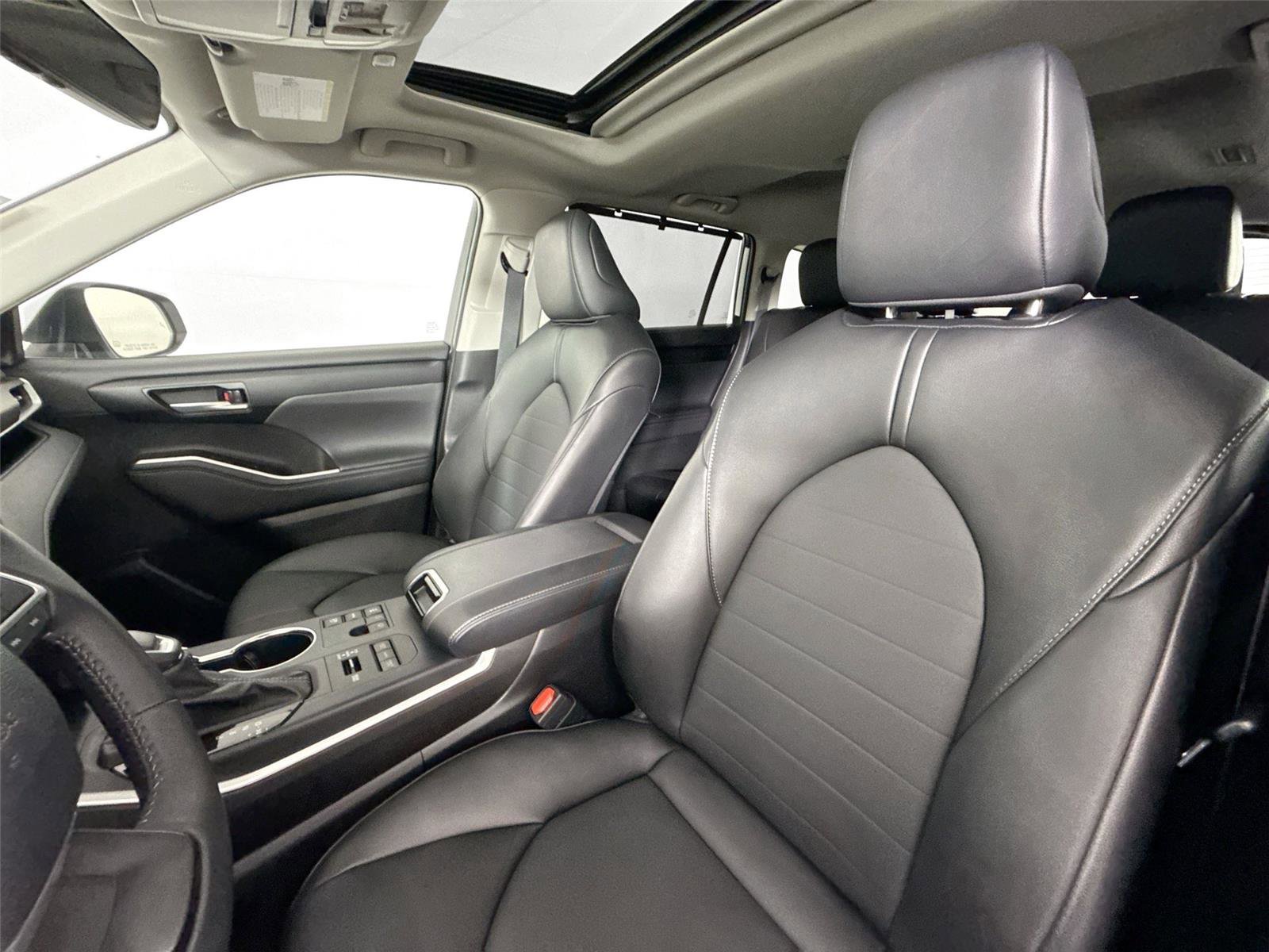 2025 Toyota Highlander XLE