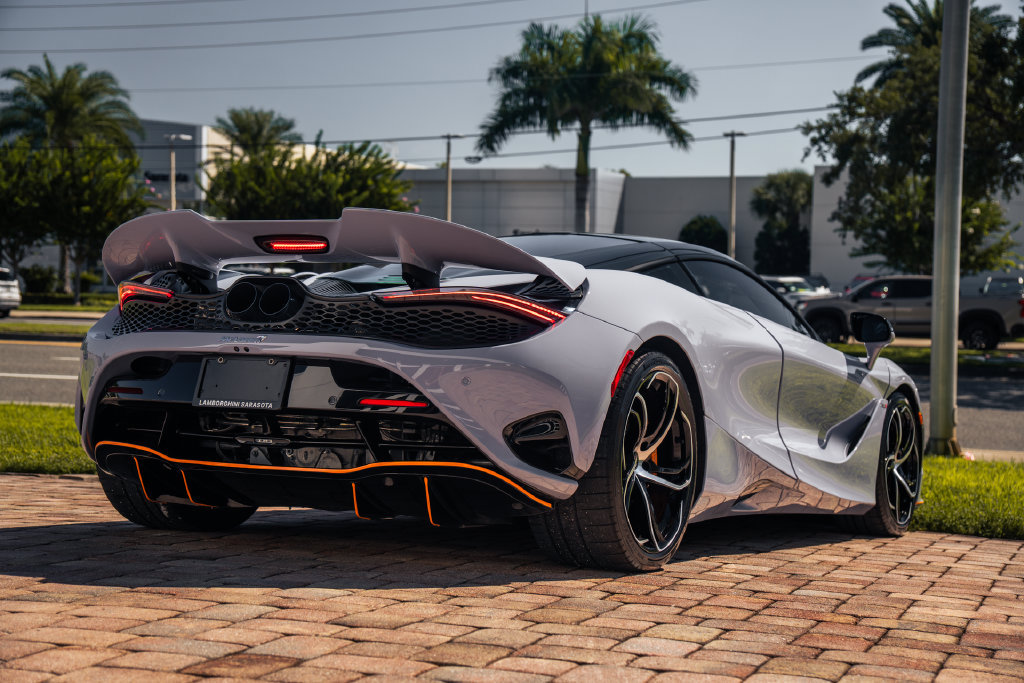 Used 2024 McLaren 750S photo 6